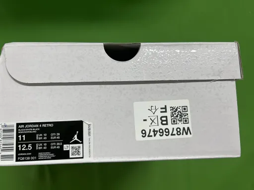 款式:白色雷霆 FQ8138-001