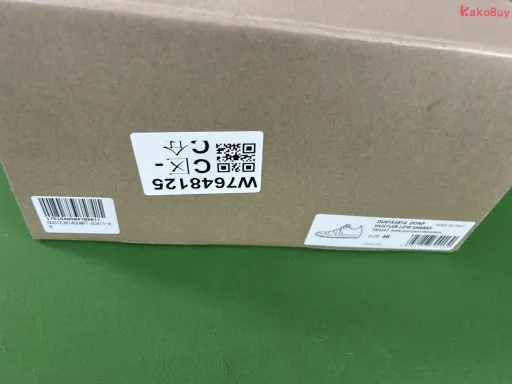 灰黑丝绸面