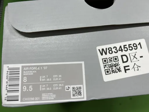 款式配色:AF1 纯黑低帮CW2288-001