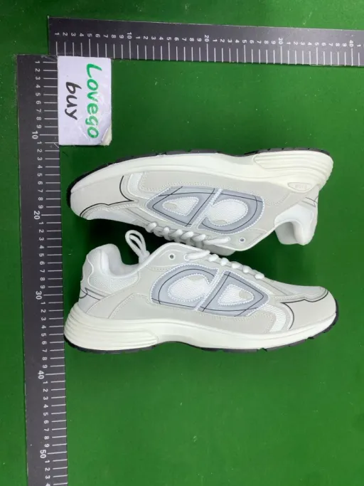 Color matching: 白色H000