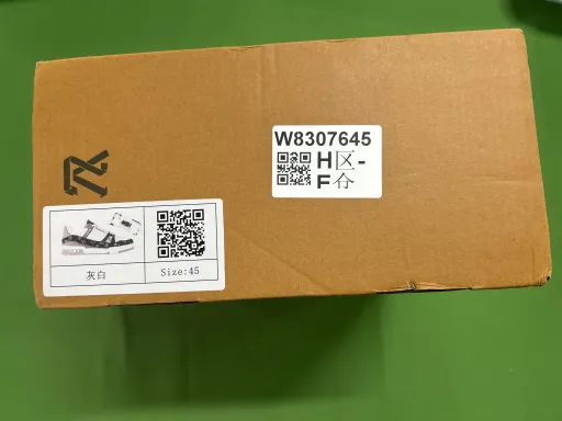 款式:灰白牛仔