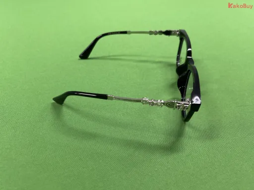 黑色银标