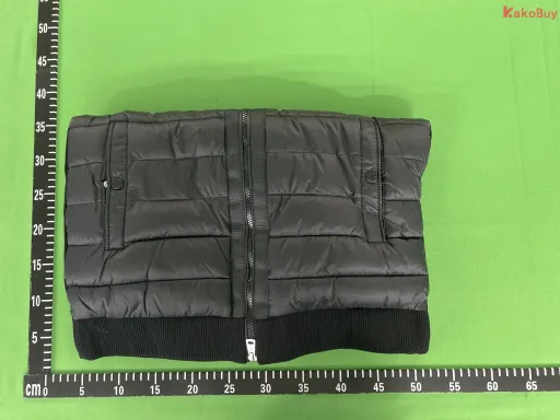 黑色白标连帽