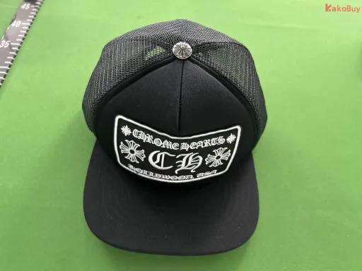 罗欣黑色