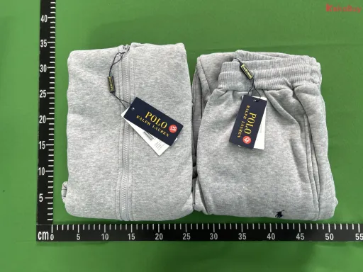 灰色拉链套装 青