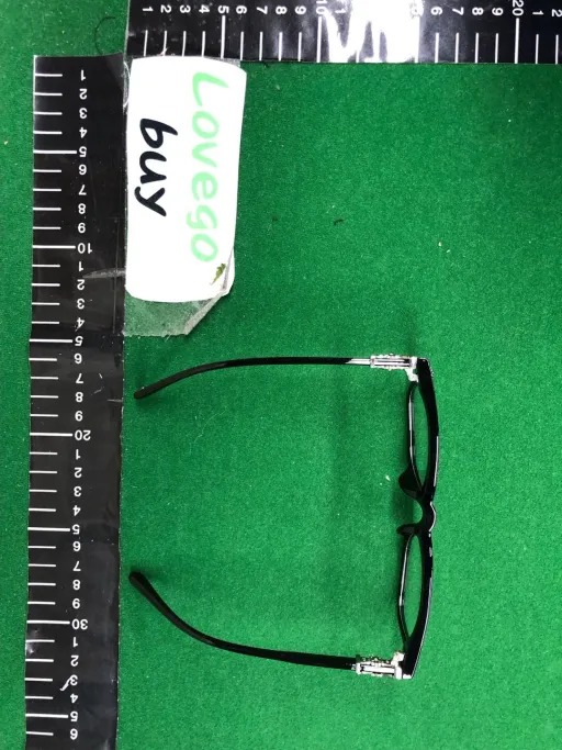 Mirror frame: 黑框银