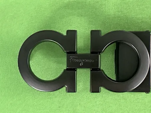 荔枝纹黑扣