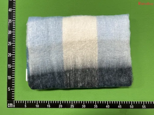 蓝白灰