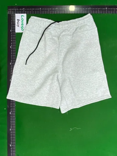 灰色