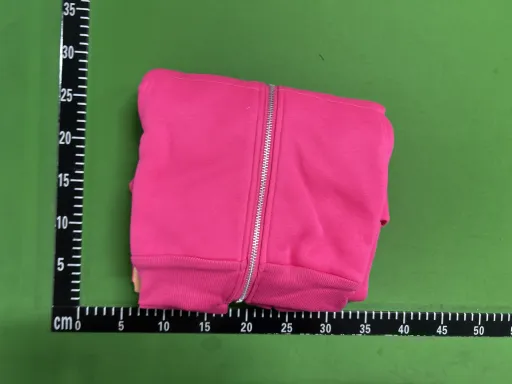 粉红色