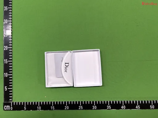 颜色区分:4全黑