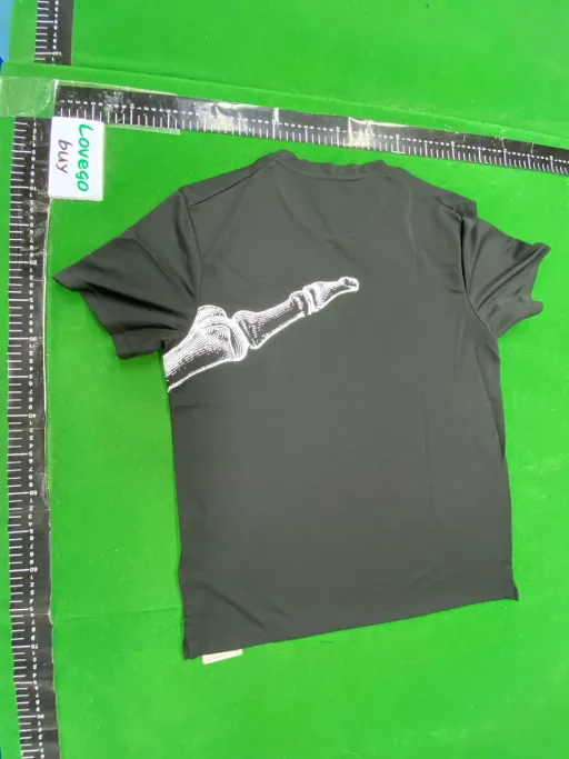 Black short sleeves