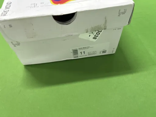 配色:红色