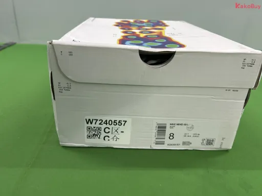 配色:黑色