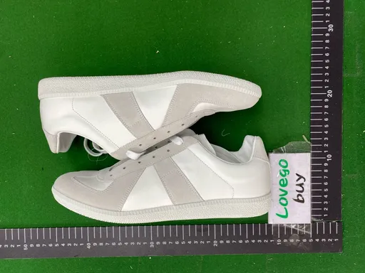 H6851 白灰（浅灰麂皮）