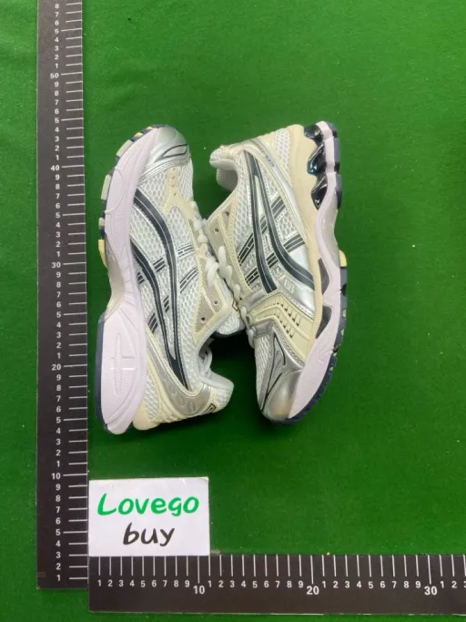 Color matching: 黑白灰 1202A056-109