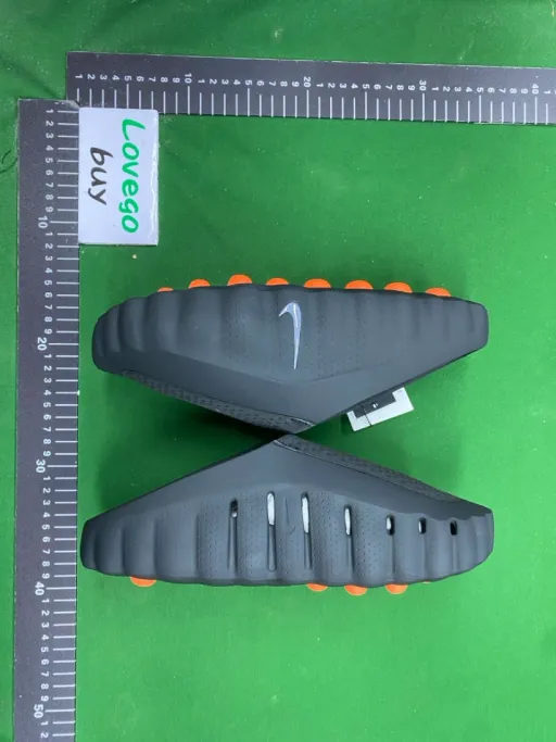 HQ4307-001（Black Chrome）