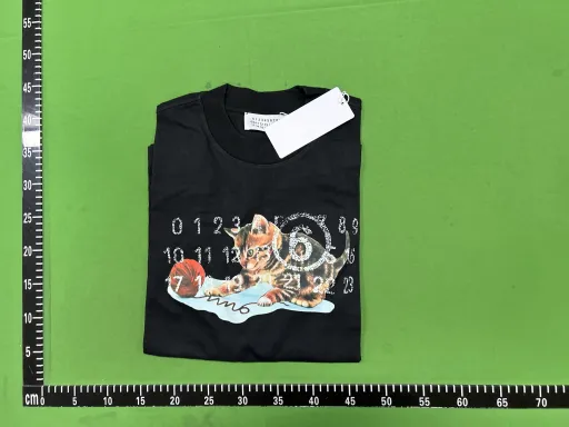 Color :23