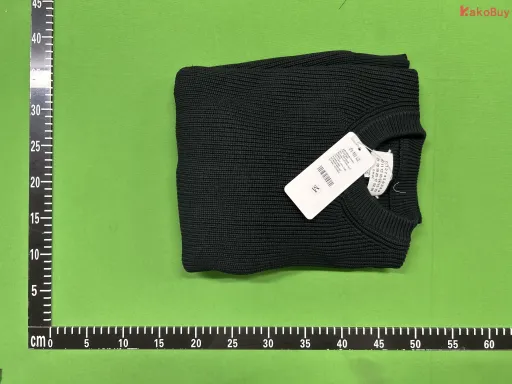 Color :Black