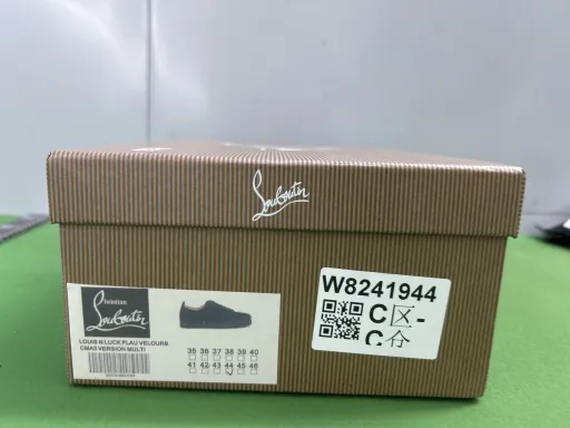1130575CM53黑绒鞋头钉
