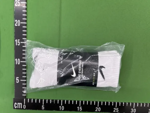 款式:three pairs of  white long