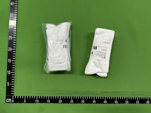 四季白色长筒