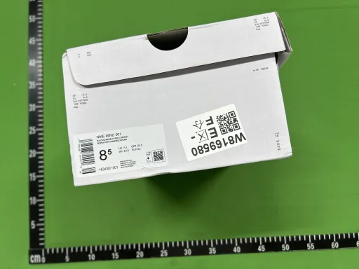 款式:黑色