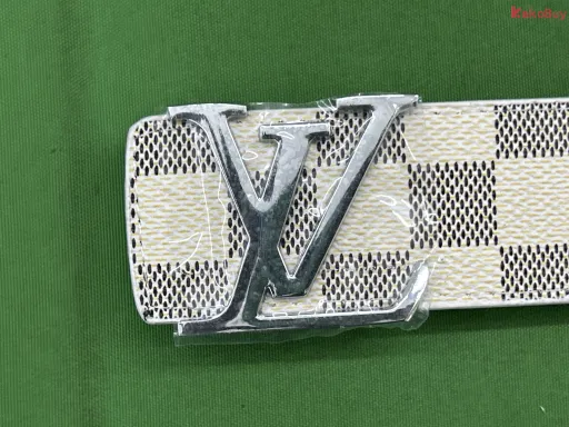 白格银扣