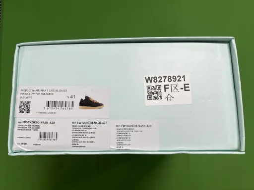 配色:黑色