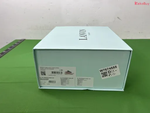 配色:粉色