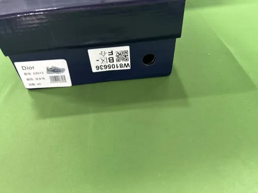 G8513 浅灰（看颜色）