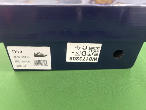 G8513 灰黑（看颜色）
