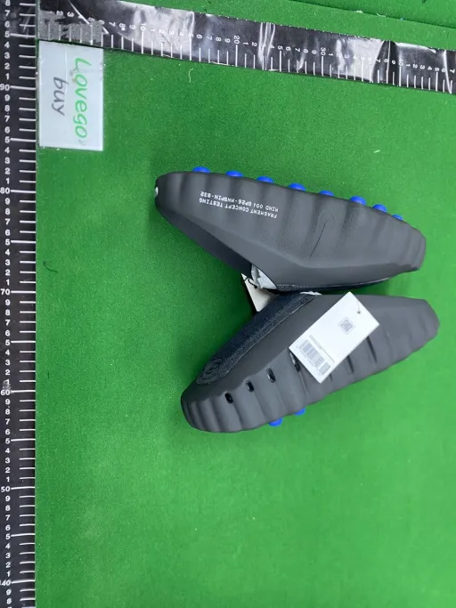 碎片黑  IQ8502-001