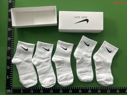 型号:5 白