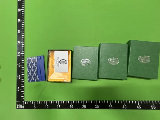 蓝色