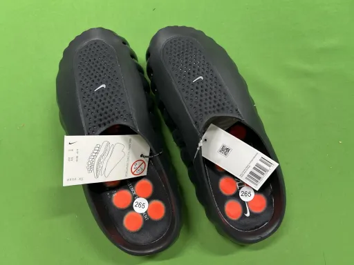 款式:黑色