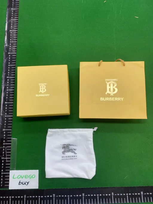 B beige