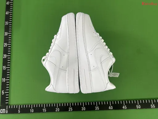 款式配色:G版 AF1 纯白低帮
