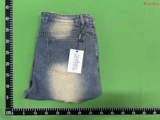 V12烫钻牛仔裤