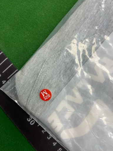灰色