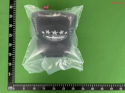 黑色 白星