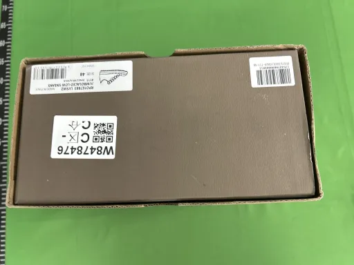 低帮麂皮白粗鞋带