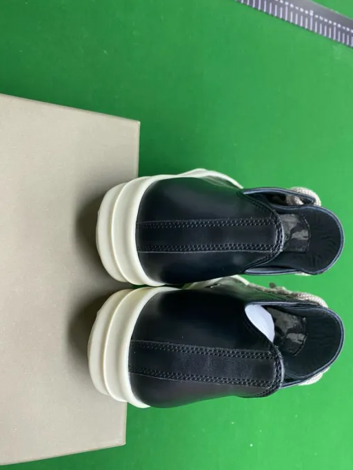 黑白皮面粗鞋带