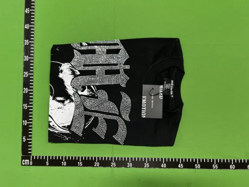 0010黑色